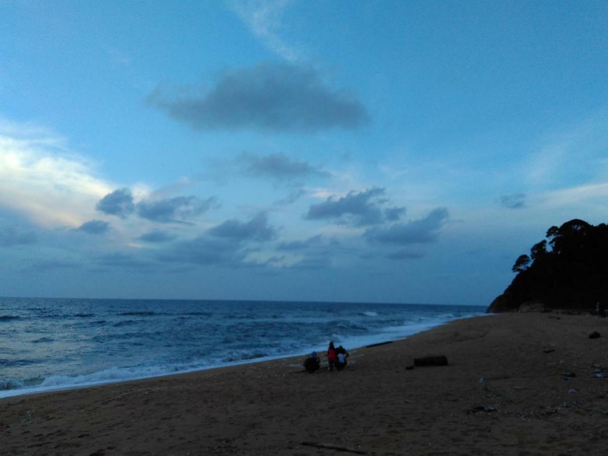 Homestay Memori 龙运 外观 照片